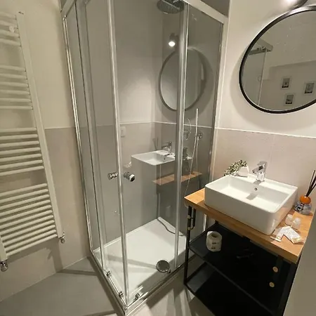 Monlochel Panzió Noci