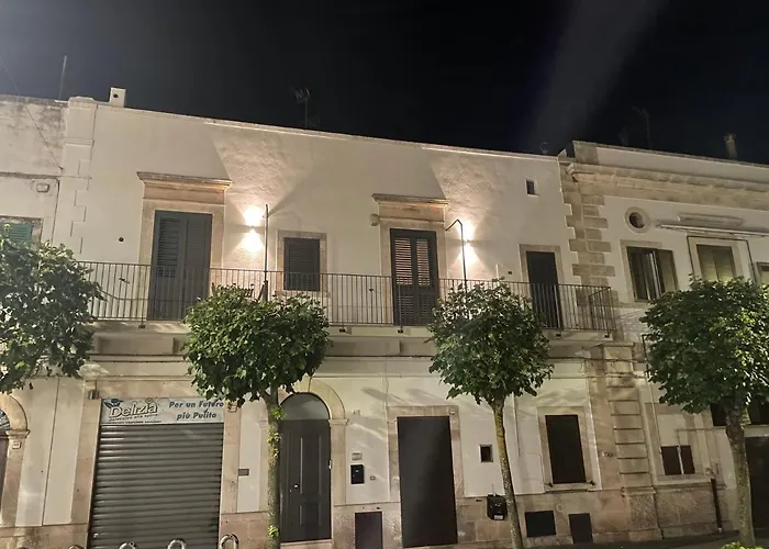 לינה וארוחת בוקר Monlochel 3*